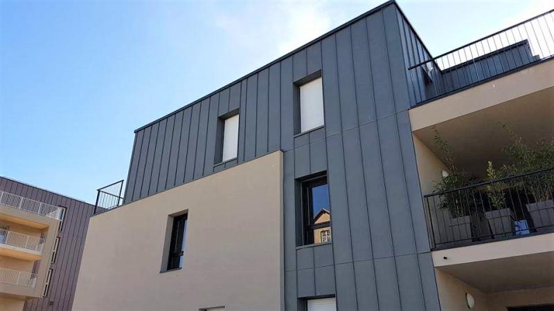 Toiture bardage zinc quartz pour logements collectifs à dinan