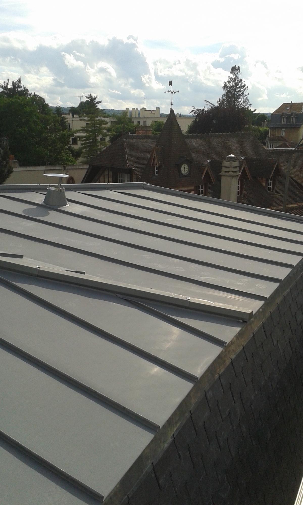 renovation maison lucarne saint malo