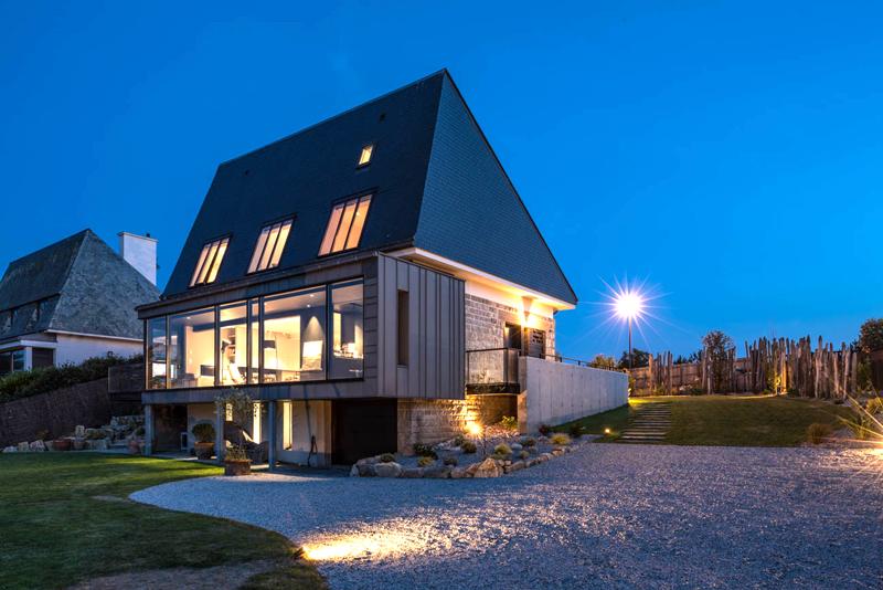 Rénovation et isolation d'une toiture en zinc et quartz st malo